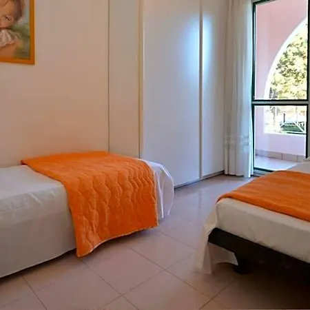 Bright Modern With Garden By Beahost Hotel